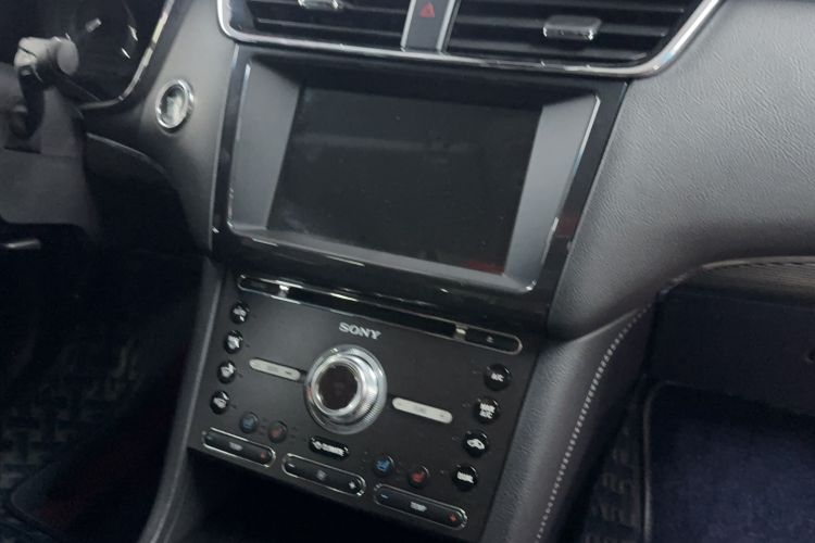 Used Ford Taurus 2015 EcoBoost 245 Luxury Model Interior 2