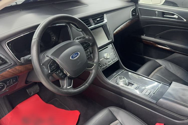 Used Ford Taurus 2015 EcoBoost 245 Ultimate Model Interior 2