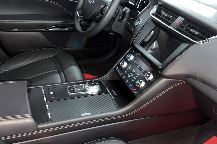Used Ford Taurus 2015 EcoBoost 245 Fashion Edition Interior 3
