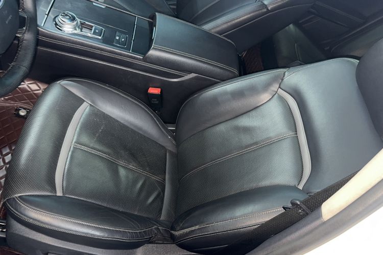 Used Ford Taurus 2015 EcoBoost 245 Luxury Model Interior 4