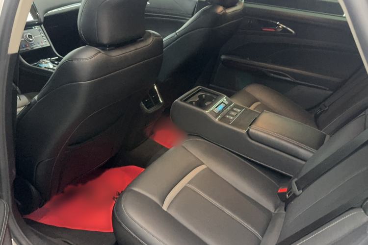 Used Ford Taurus 2015 EcoBoost 245 Luxury Model Interior 4