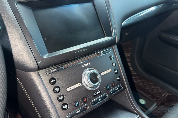 Used Ford Taurus 2015 EcoBoost 245 Luxury Model Interior 5