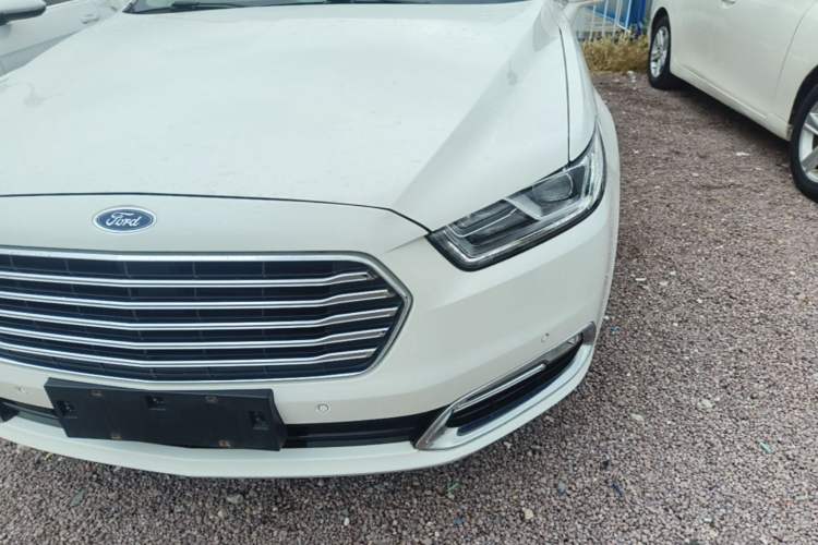 Used Ford Taurus 2015 EcoBoost 245 Luxury Model Left Front Headlight