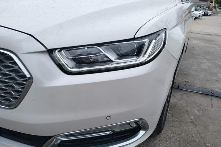 Used Ford Taurus 2015 EcoBoost 245 Luxury Model Left Front Headlight