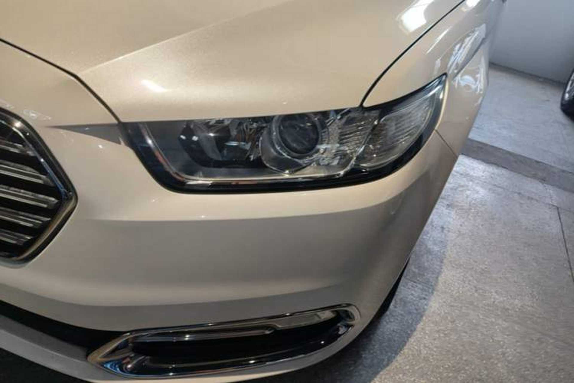 Used Ford Taurus 2015 EcoBoost 245 Fashion Edition Left Front Headlight