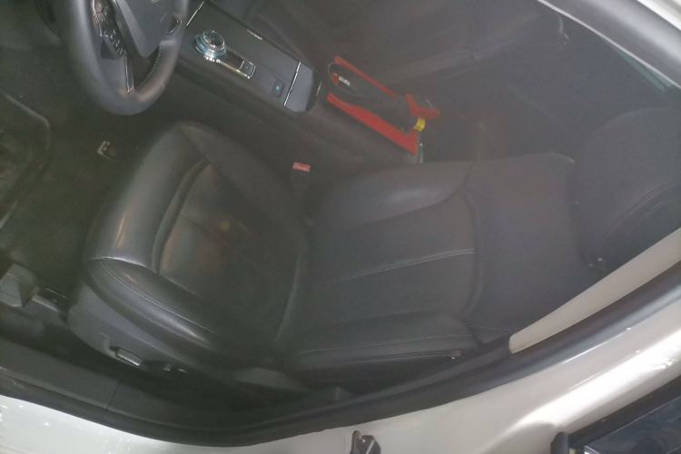 Used Ford Taurus 2015 EcoBoost 245 Fashion Edition Left Front Seat