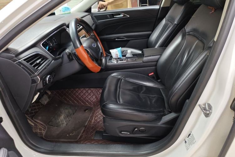 Used Ford Taurus 2015 EcoBoost 245 Fashion Edition Left Front Seat