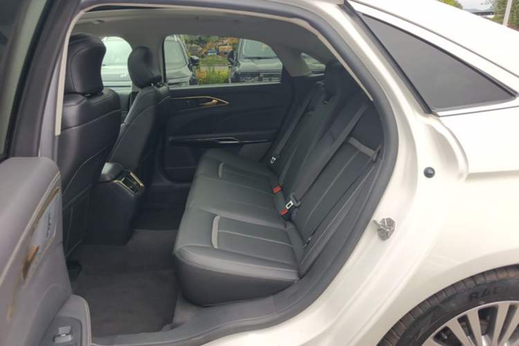Used Ford Taurus 2015 EcoBoost 245 Luxury Model Left Rear Seat