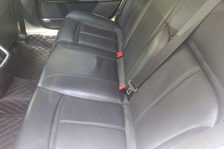 Used Ford Taurus 2015 EcoBoost 245 Fashion Edition Left Rear Seat