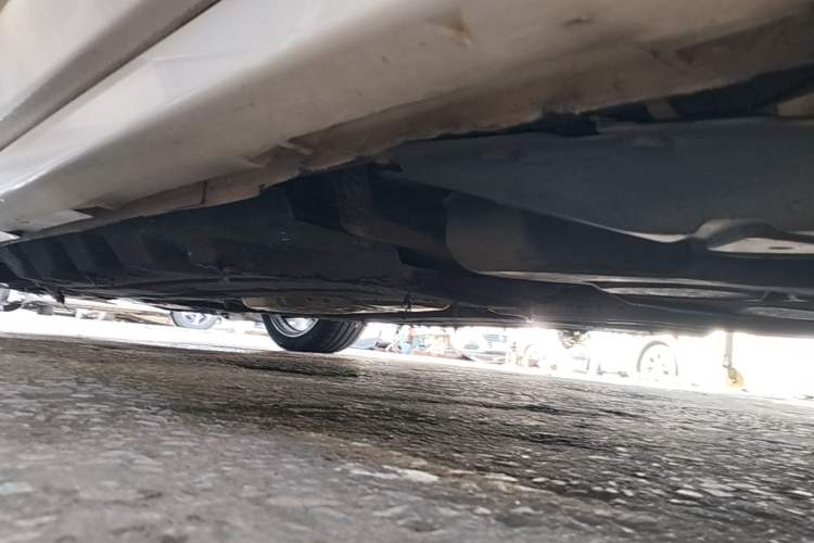 Used Ford Taurus 2015 EcoBoost 325 V6 Flagship Model Left Side Sill
