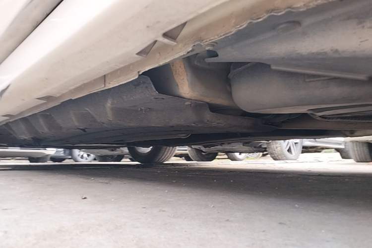 Used Ford Taurus 2015 EcoBoost 245 Luxury Model Left Side Sill
