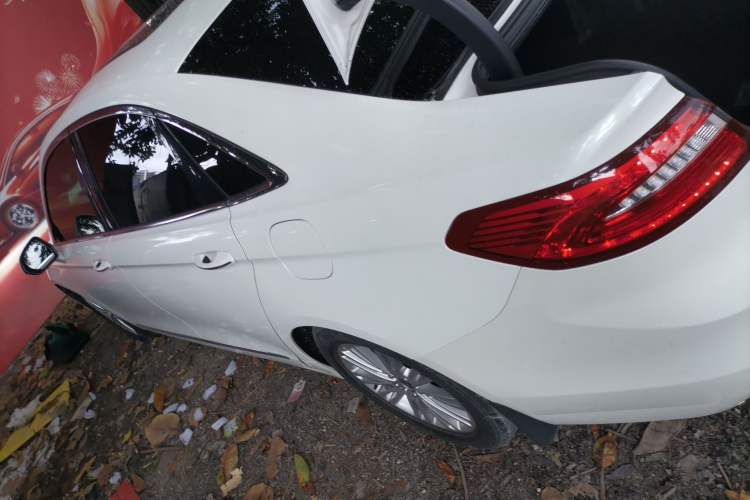 Used Ford Taurus 2015 EcoBoost 245 Fashion Edition Left Side