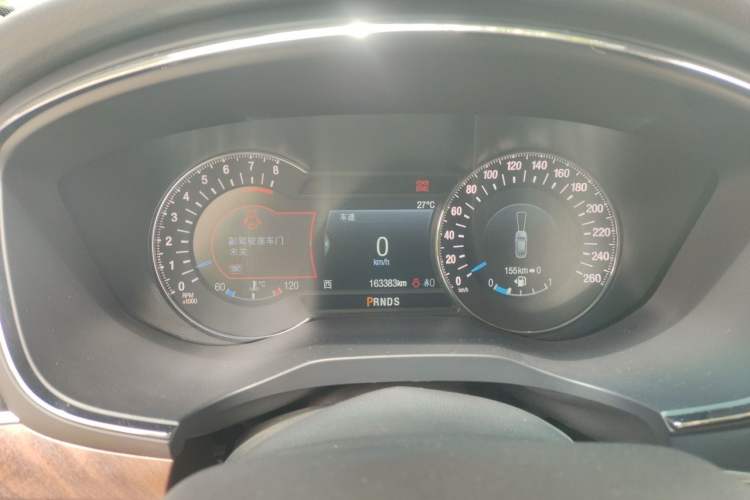 Used Ford Taurus 2015 EcoBoost 325 V6 Flagship Model Odometer Close Up