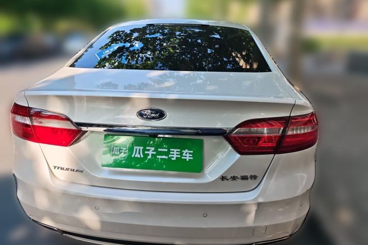 Used Ford Taurus 2015 EcoBoost 245 Fashion Edition Rear