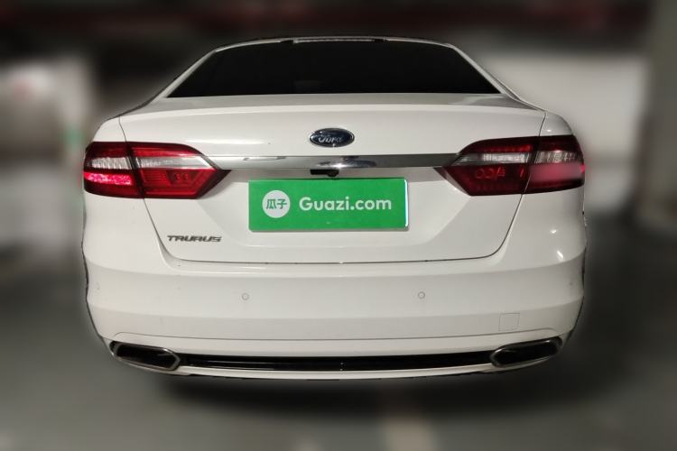 Used Ford Taurus 2015 EcoBoost 245 Luxury Model Rear