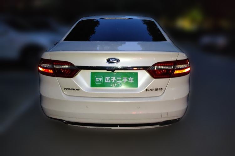 Used Ford Taurus 2015 EcoBoost 245 Luxury Model Rear