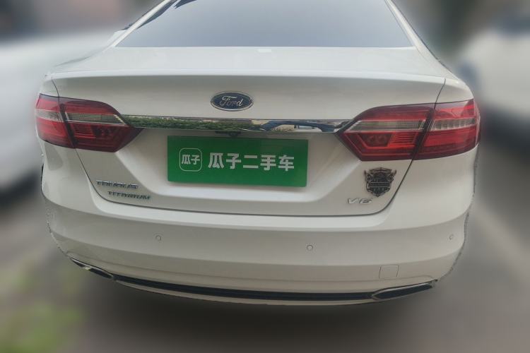 Used Ford Taurus 2015 EcoBoost 245 Fashion Edition Rear