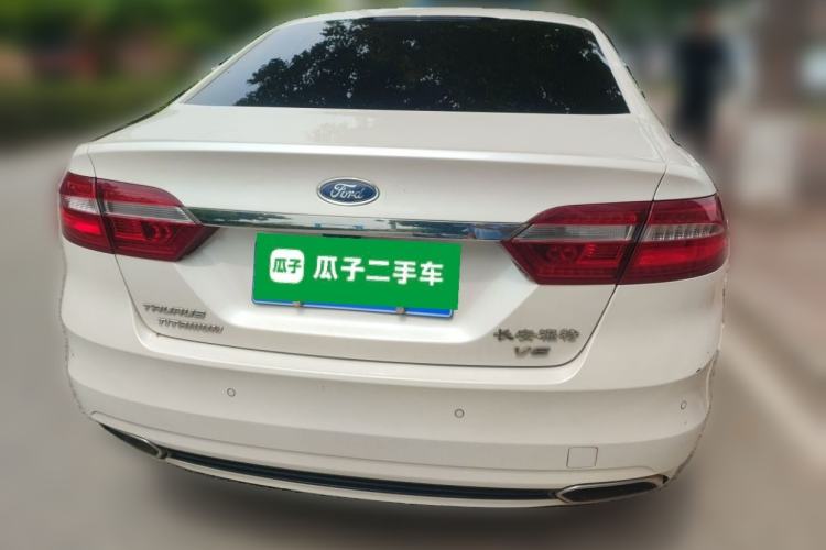 Used Ford Taurus 2015 EcoBoost 325 V6 Flagship Model Rear