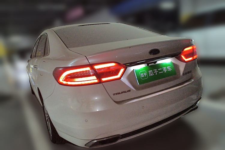 Used Ford Taurus 2015 EcoBoost 245 Luxury Model Rear Left 45 Deg