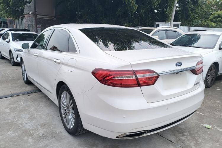 Used Ford Taurus 2015 EcoBoost 245 Luxury Model Rear Left 45 Deg