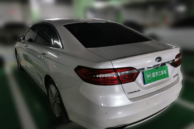 Used Ford Taurus 2015 EcoBoost 245 Fashion Edition Rear Left 45 Deg