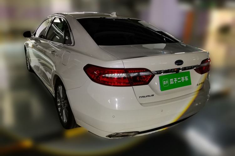 Used Ford Taurus 2015 EcoBoost 245 Ultimate Model Rear Left 45 Deg