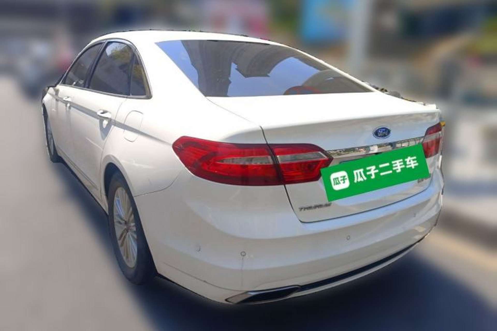 Used Ford Taurus 2015 EcoBoost 245 Fashion Edition Rear Left 45 Deg