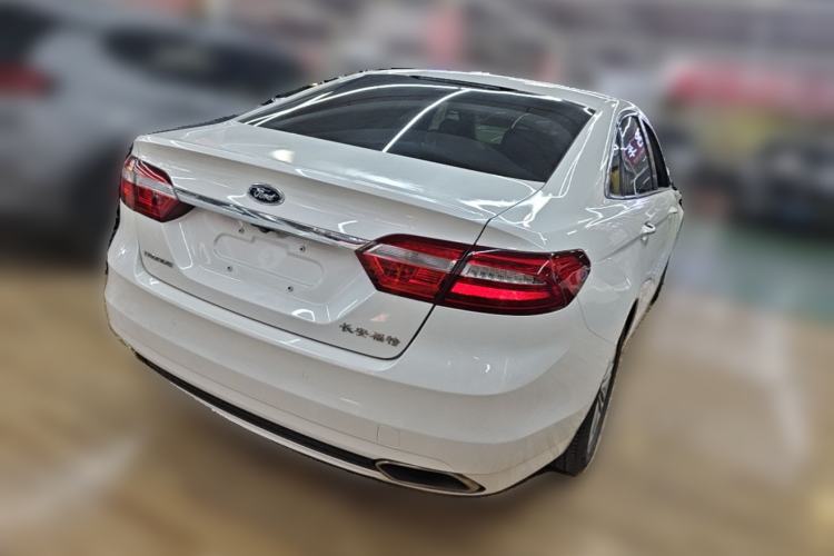 Used Ford Taurus 2015 EcoBoost 245 Fashion Edition Rear Right 45 Deg