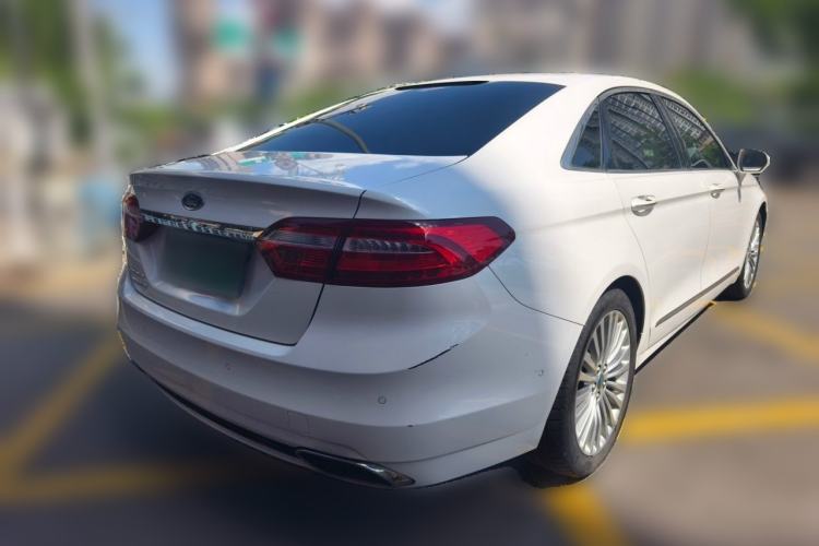 Used Ford Taurus 2015 EcoBoost 245 Ultimate Model Rear Right 45 Deg