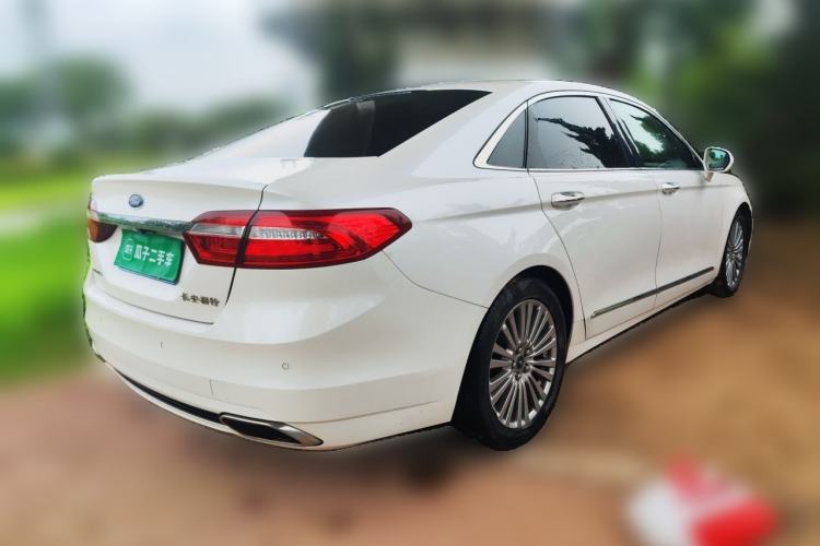 Used Ford Taurus 2015 EcoBoost 245 Luxury Model Rear Right 45 Deg