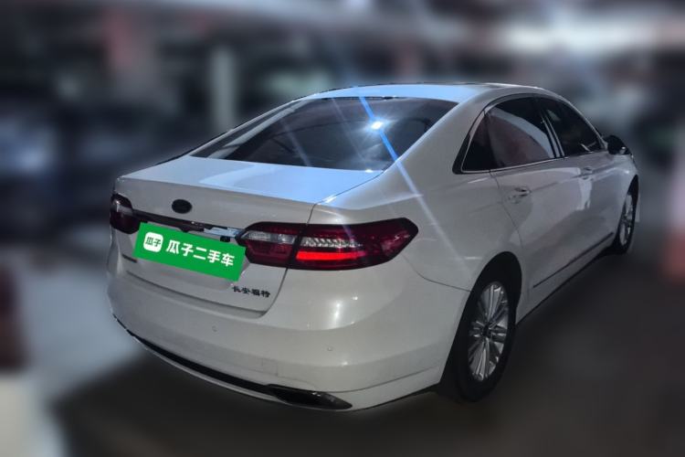Used Ford Taurus 2015 EcoBoost 245 Fashion Edition Rear Right 45 Deg