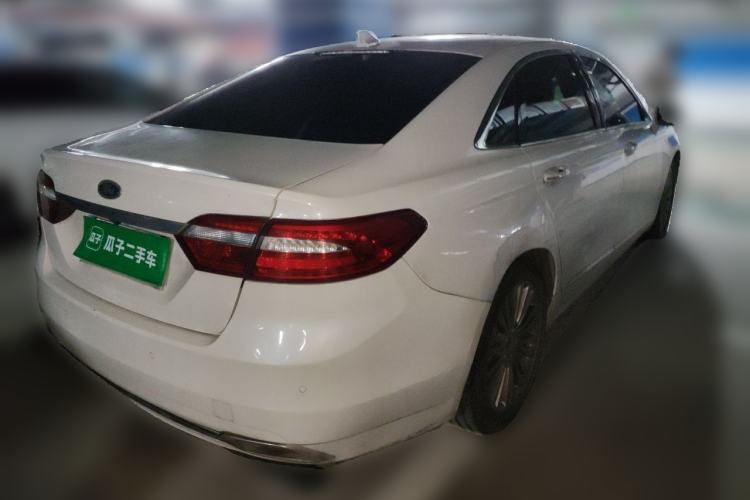 Used Ford Taurus 2015 EcoBoost 245 Fashion Edition Rear Right 45 Deg