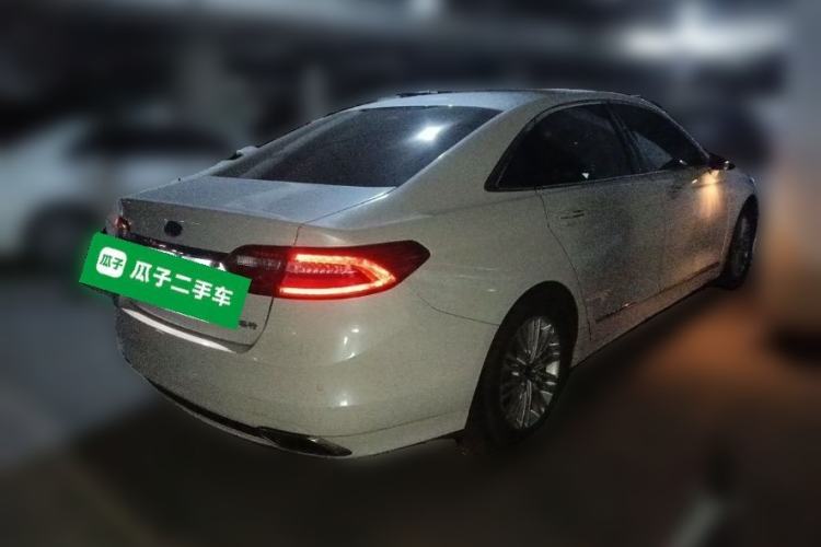 Used Ford Taurus 2015 EcoBoost 245 Fashion Edition Rear Right 45 Deg