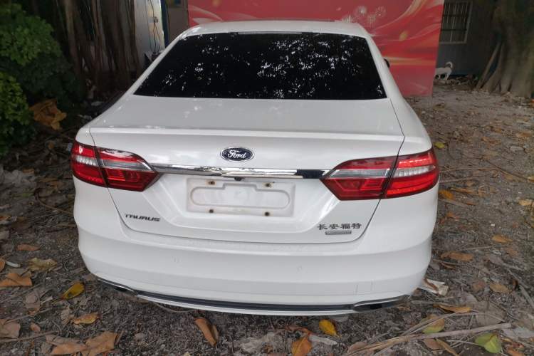 Used Ford Taurus 2015 EcoBoost 245 Fashion Edition Rear