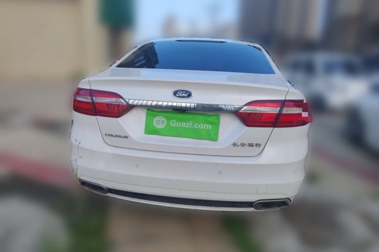 Used Ford Taurus 2015 EcoBoost 245 Fashion Edition Rear