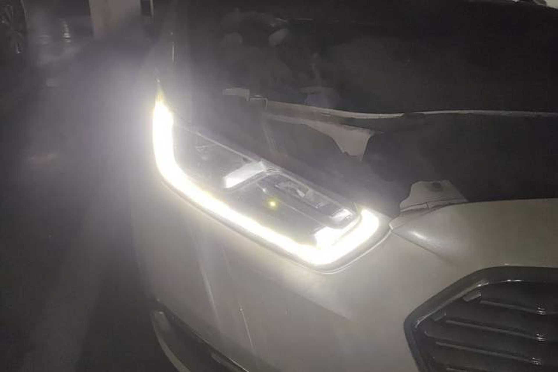 Used Ford Taurus 2015 EcoBoost 245 Luxury Model Right Front Headlight