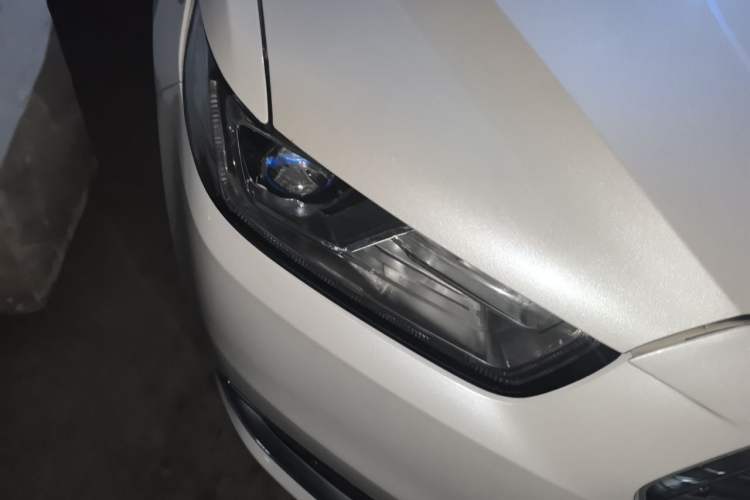 Used Ford Taurus 2015 EcoBoost 245 Fashion Edition Right Front Headlight