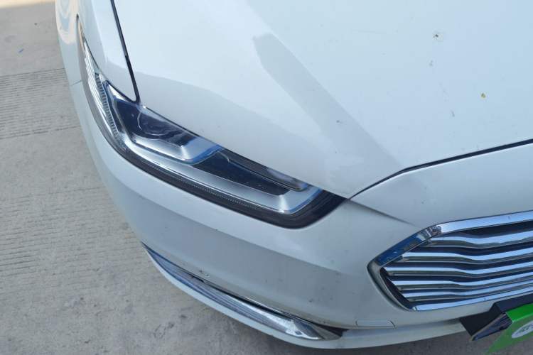 Used Ford Taurus 2015 EcoBoost 245 Luxury Model Right Front Headlight