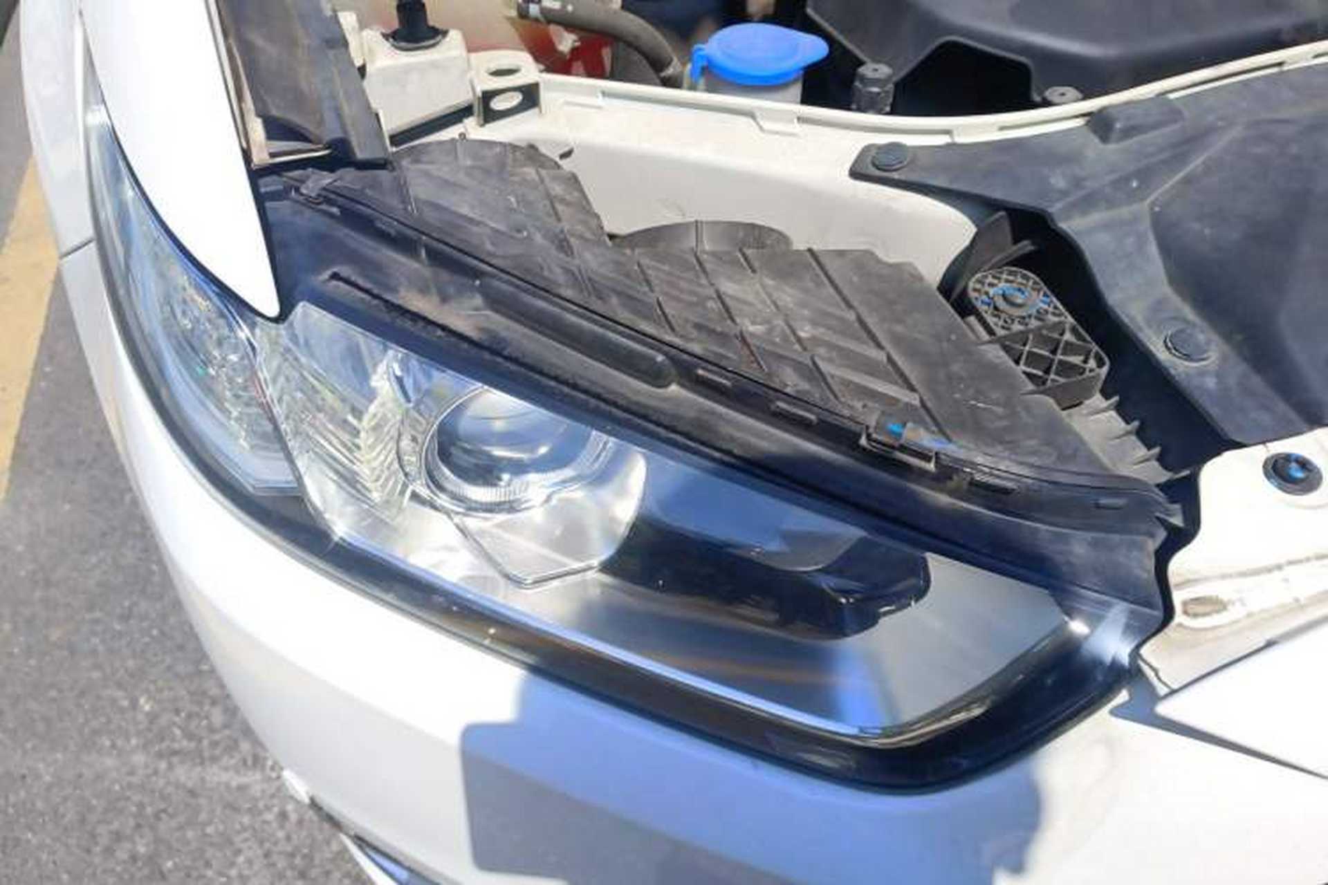 Used Ford Taurus 2015 EcoBoost 245 Fashion Edition Right Front Headlight