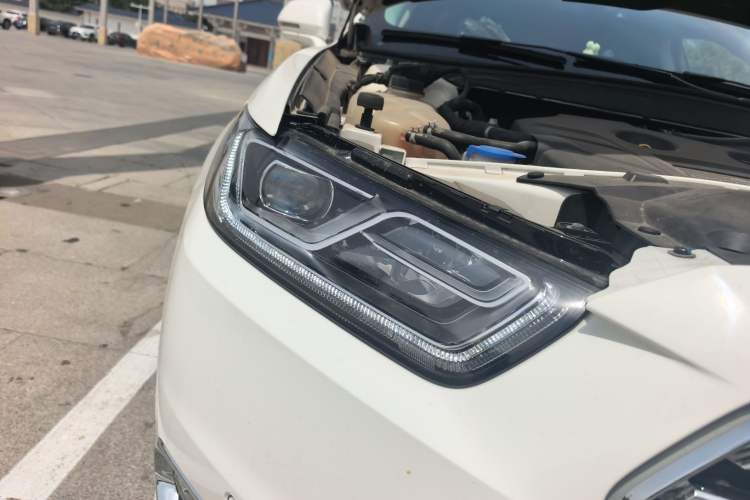 Used Ford Taurus 2015 EcoBoost 245 Luxury Model Right Front Headlight
