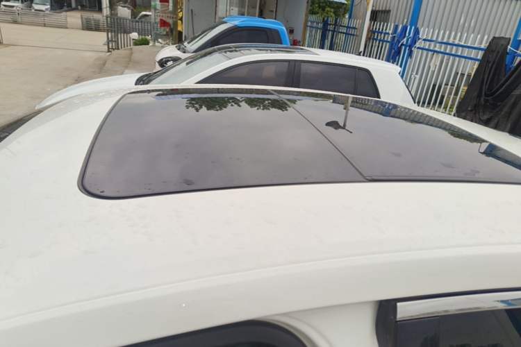 Used Ford Taurus 2015 EcoBoost 245 Luxury Model Roof