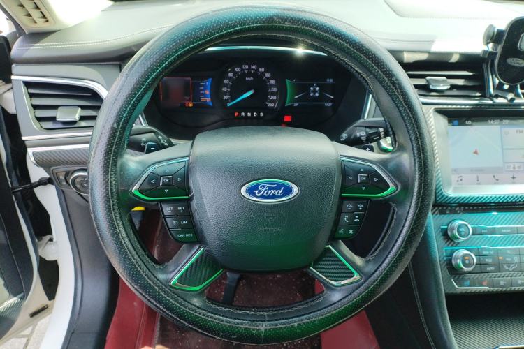 Used Ford Taurus 2015 EcoBoost 245 Fashion Edition Steering Wheel
