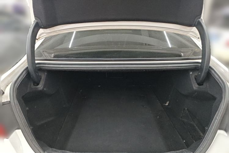 Used Ford Taurus 2015 EcoBoost 245 Fashion Edition Trunk