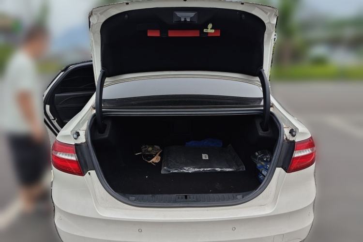 Used Ford Taurus 2015 EcoBoost 245 Fashion Edition Trunk