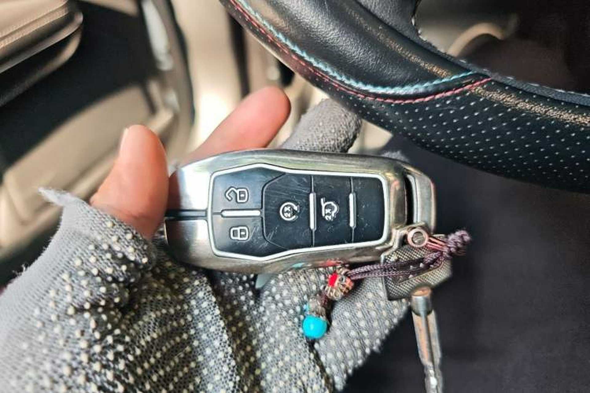 Used Ford Taurus 2015 EcoBoost 245 Fashion Edition Vehicle Key