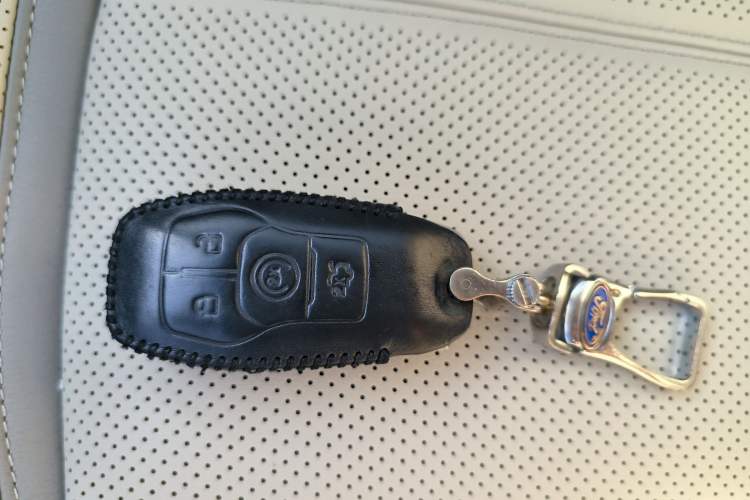 Used Ford Taurus 2015 EcoBoost 245 Luxury Model Vehicle Key