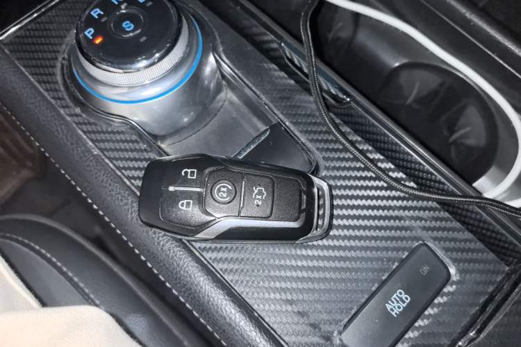 Used Ford Taurus 2015 EcoBoost 245 Fashion Edition Vehicle Key