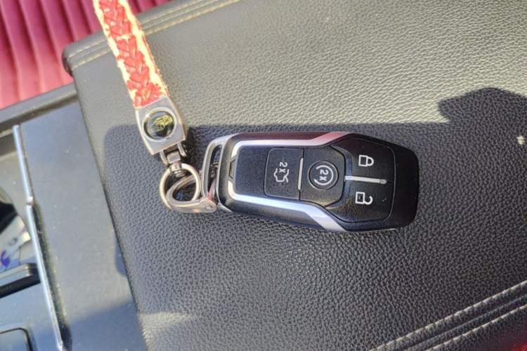 Used Ford Taurus 2015 EcoBoost 245 Fashion Edition Vehicle Key