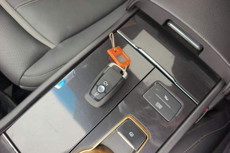 Used Ford Taurus 2015 EcoBoost 245 Luxury Model Vehicle Key