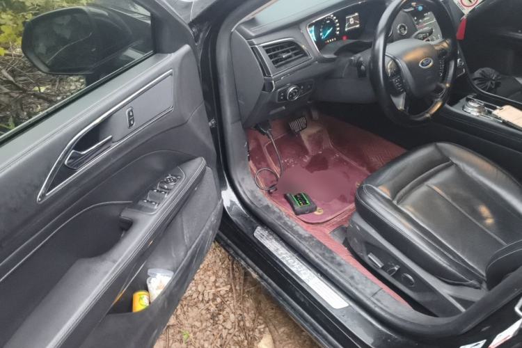 Used Ford Taurus 2016 EcoBoost 180 Luxury Model Driver Seat